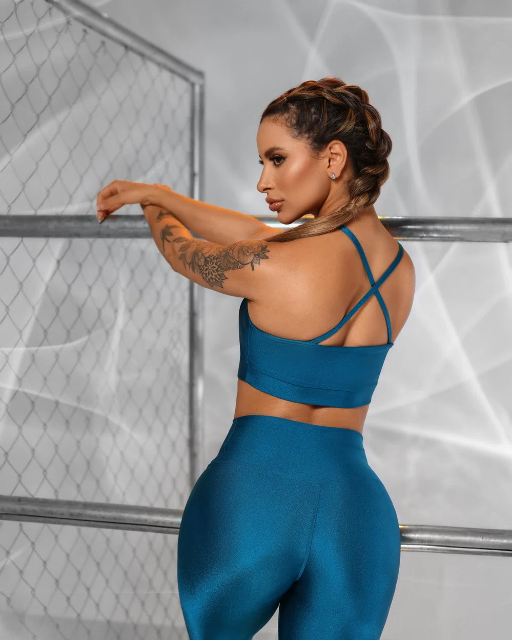 Conjunto Melissa top alcinha + calça recortada — foto 2